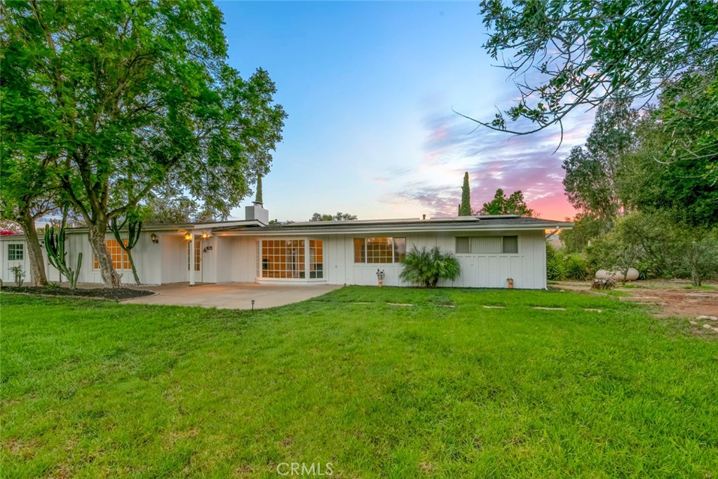 11525 Manzanita Property Photo 1