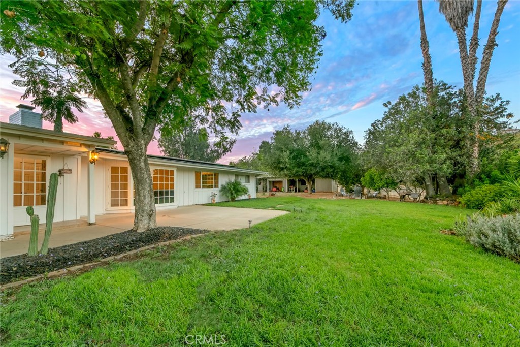 11525 Manzanita Property Photo 3
