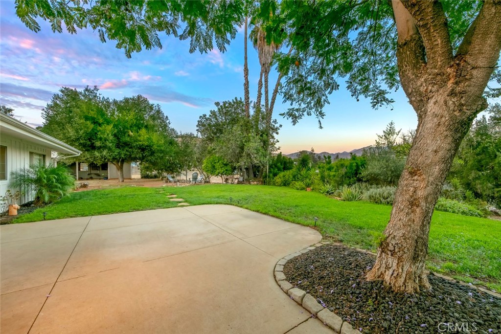 11525 Manzanita Property Photo 4