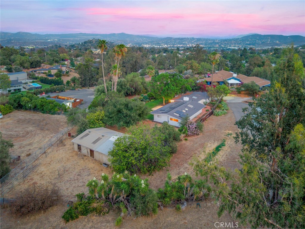 11525 Manzanita Property Photo 7