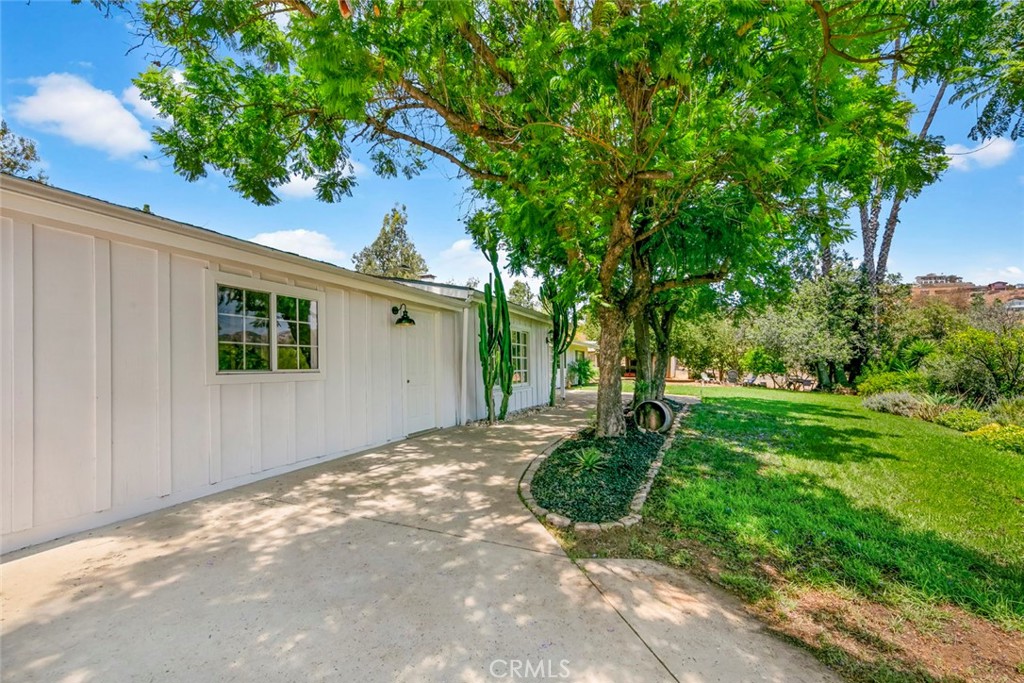 11525 Manzanita Property Photo 14