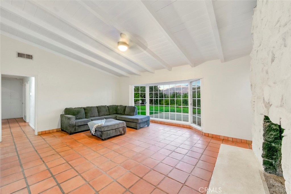 11525 Manzanita Property Photo 24