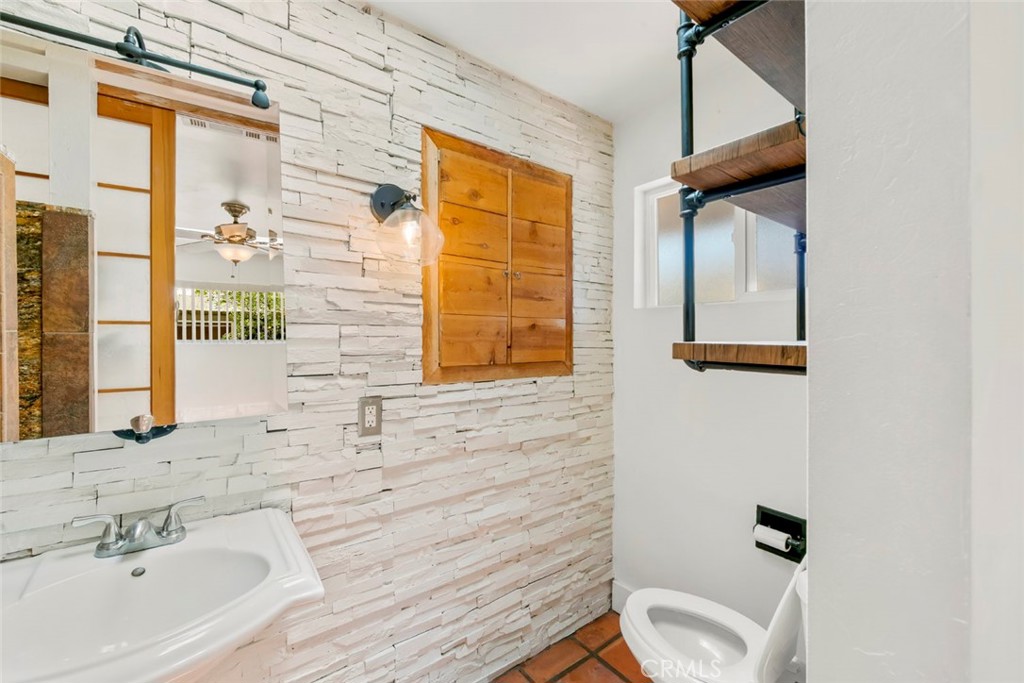 11525 Manzanita Property Photo 33