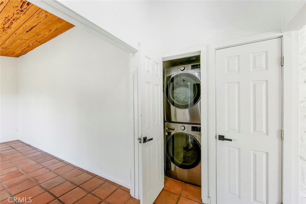 11525 Manzanita Property Photo 38