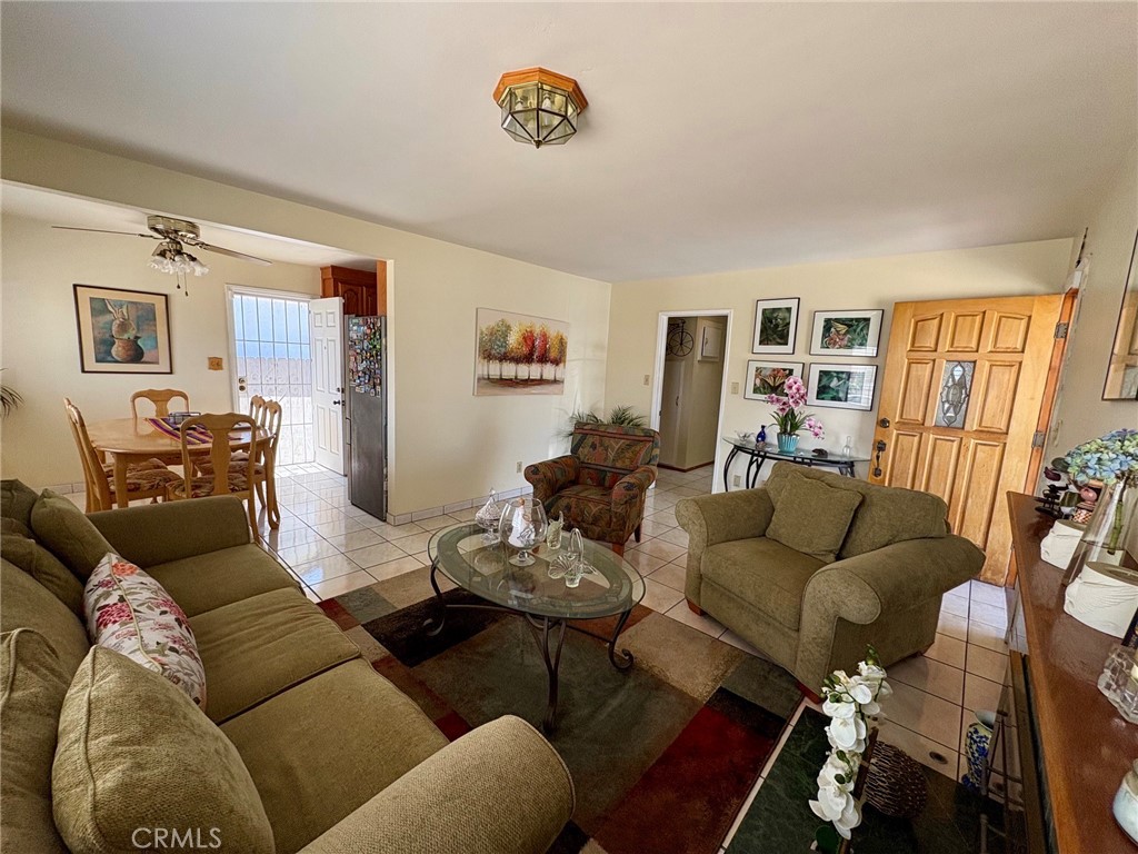 6158 Chadwick Property Photo 3