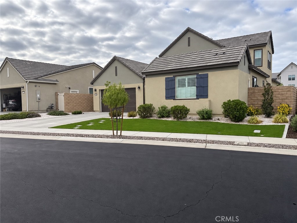 32229 Olea Property Photo 4