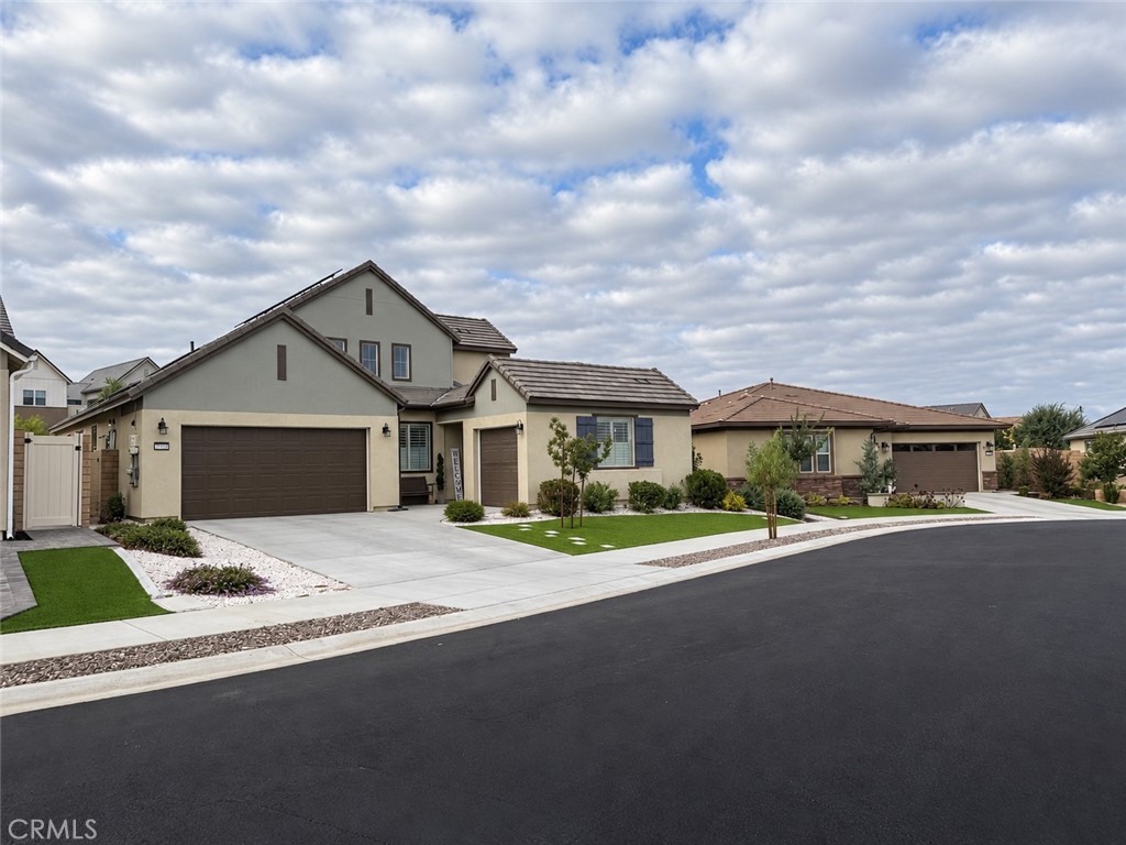 32229 Olea Property Photo 6