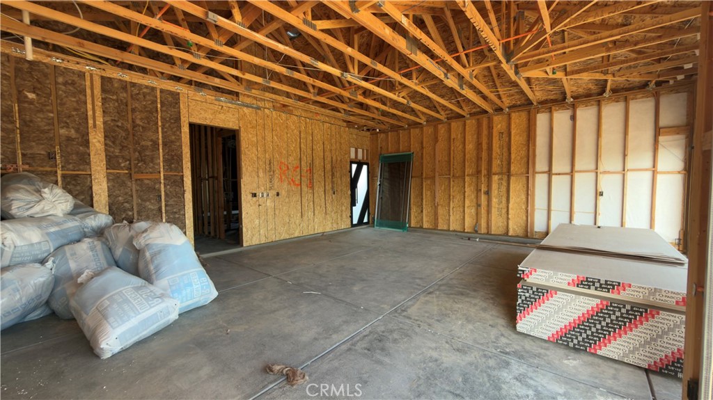 10672 Titanium Property Photo 13