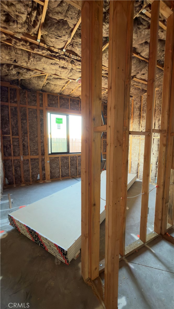 10672 Titanium Property Photo 24