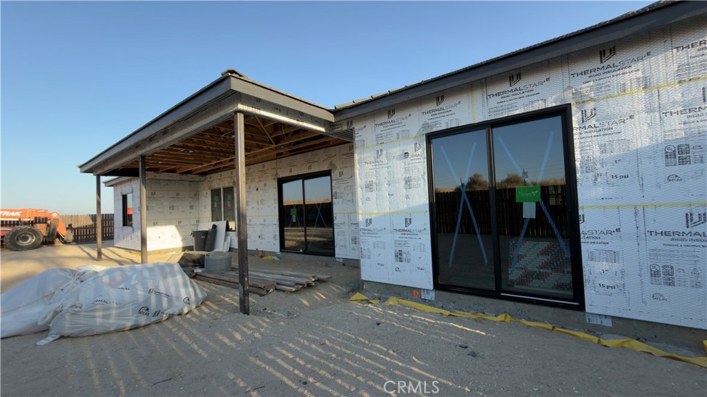 10672 Titanium Property Photo 28