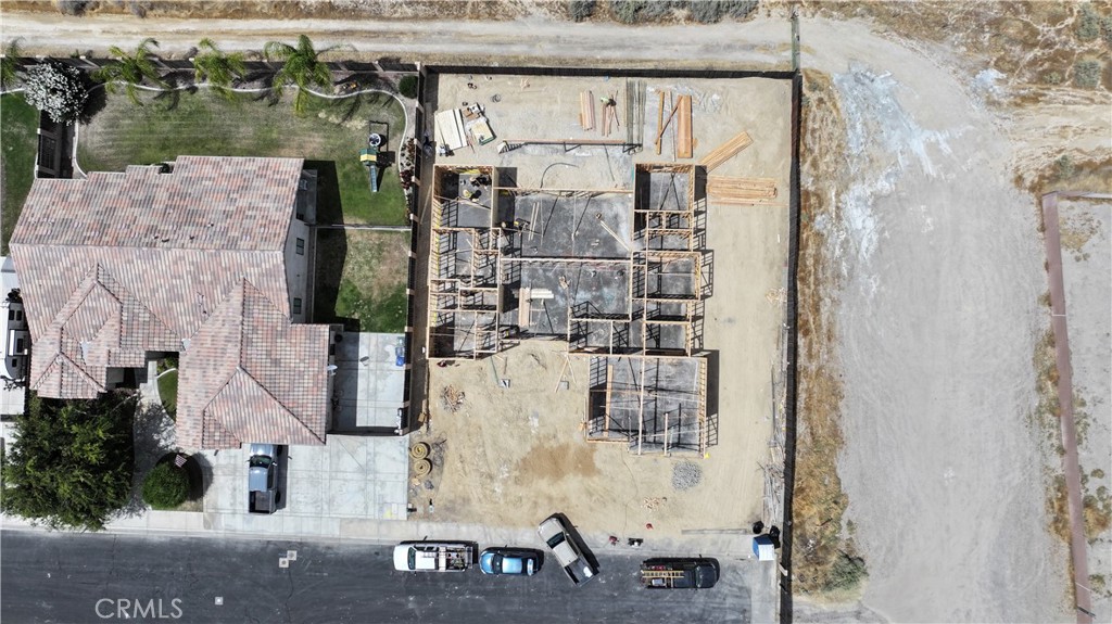 10672 Titanium Property Photo 38