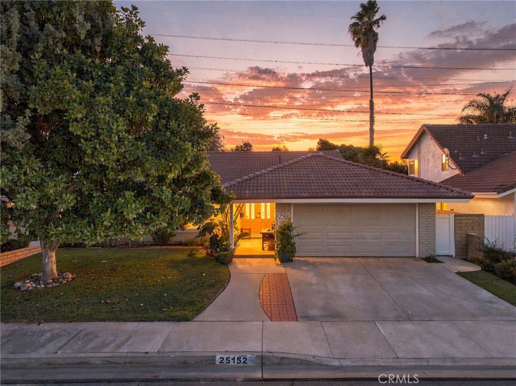 25152 Avenida Rotella Property Photo 1