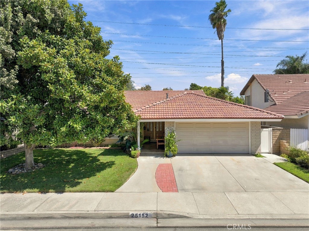 25152 Avenida Rotella Property Photo 2