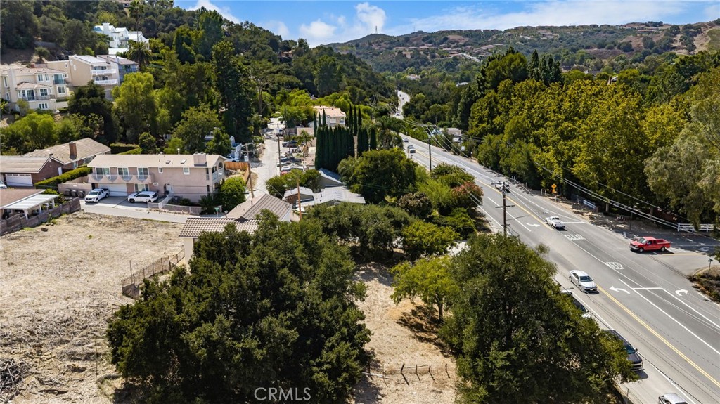 16239 Canon Property Photo 2