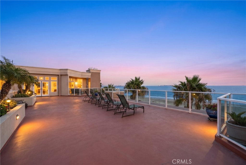 1500 E Ocean 718 Property Photo 8