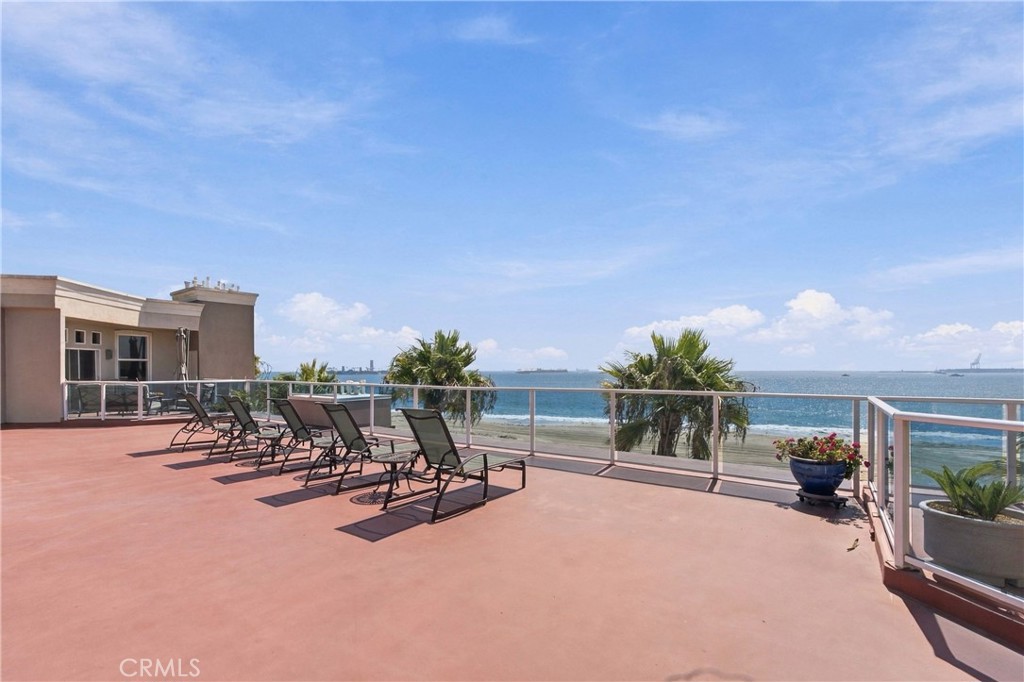 1500 E Ocean 718 Property Photo 48