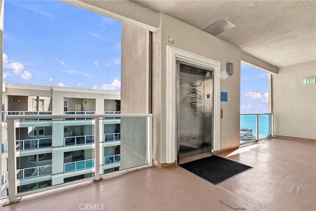 1500 E Ocean 718 Property Photo 54