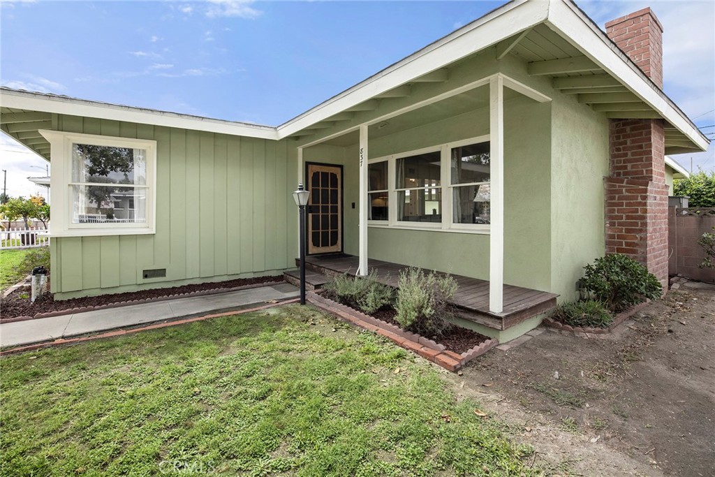 837 S Reseda Street Property Photo 1