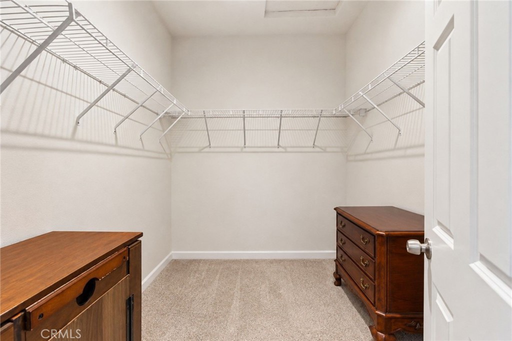 553 Chalakat Court Property Photo 14