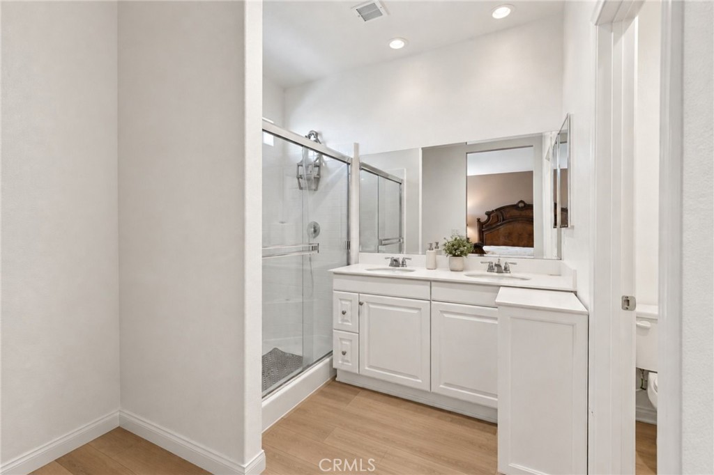 553 Chalakat Court Property Photo 15