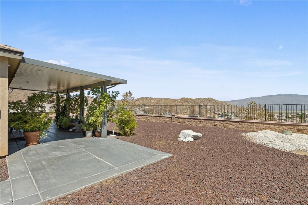 553 Chalakat Court Property Photo 24