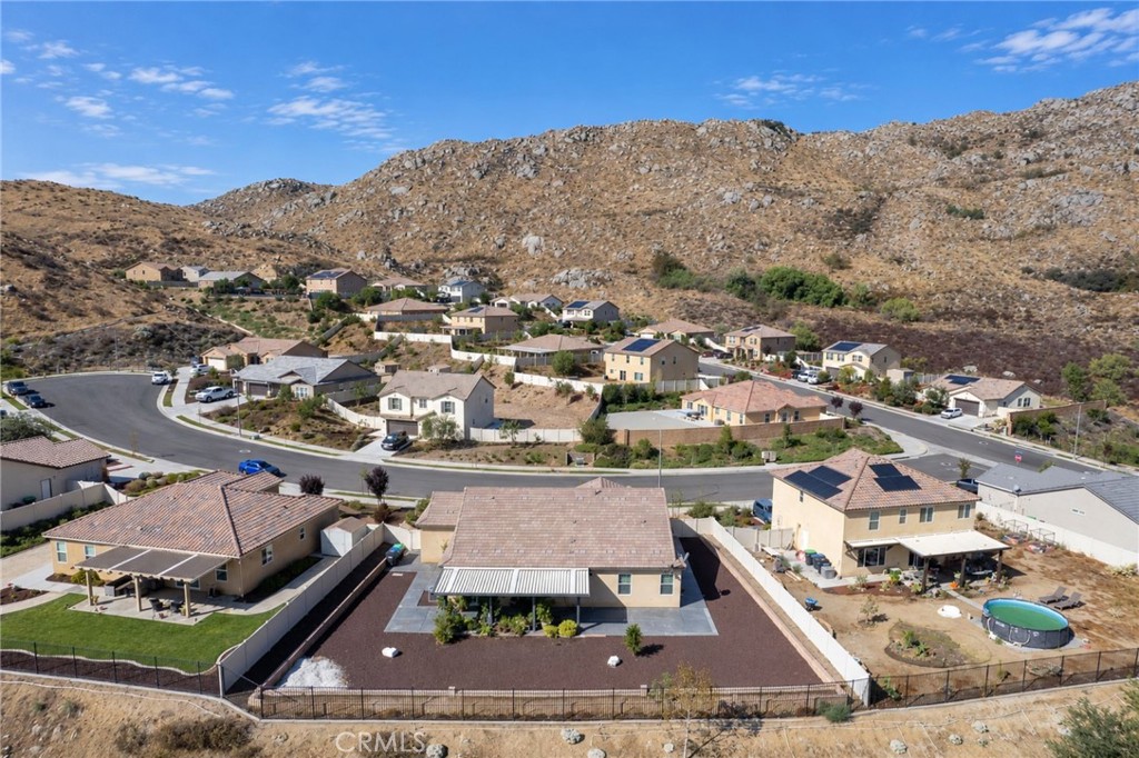 553 Chalakat Court Property Photo 30
