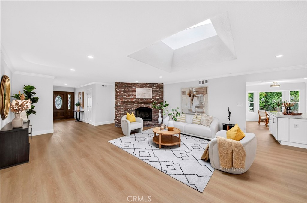 5174 Fox Hills Avenue Property Photo 1