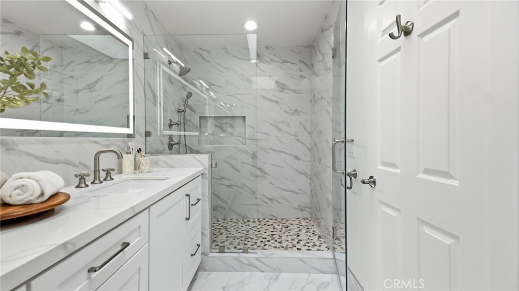 5174 Fox Hills Avenue Property Photo 20