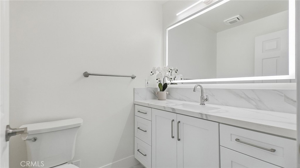 5174 Fox Hills Avenue Property Photo 25