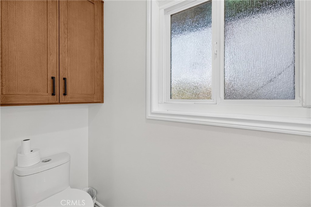 236 W Dayton Property Photo 32