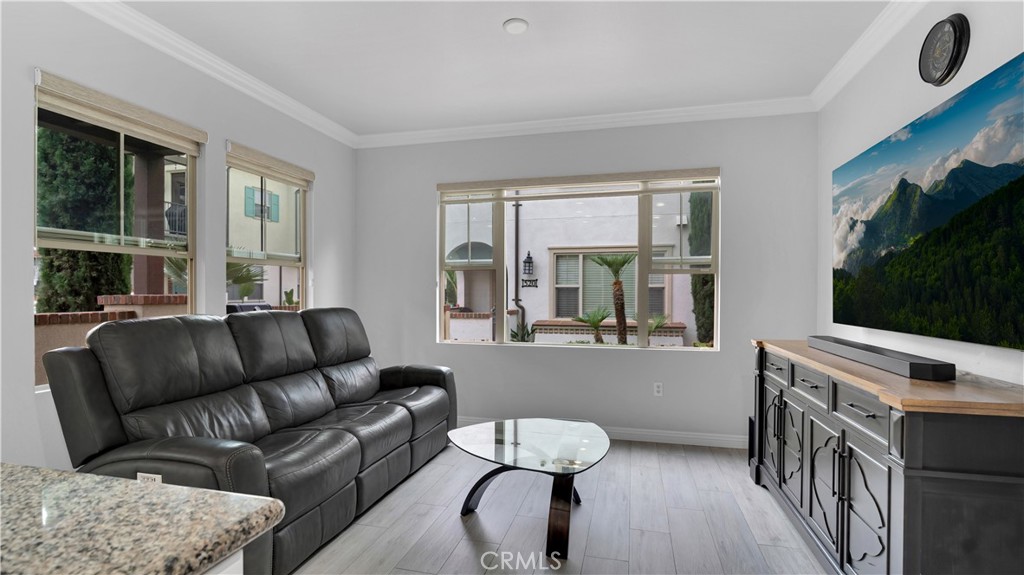 514 S Melrose Property Photo 10