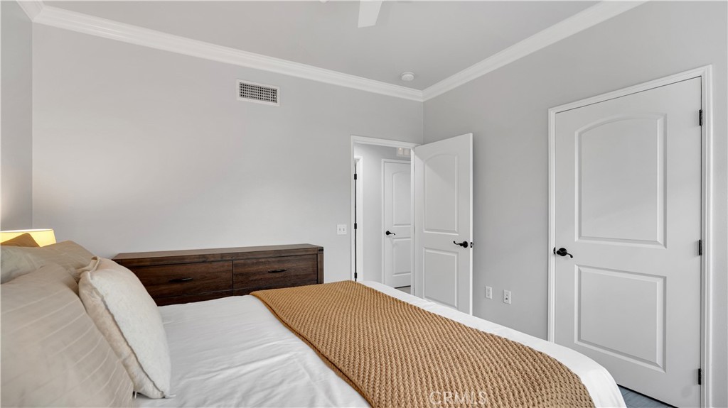 514 S Melrose Property Photo 13