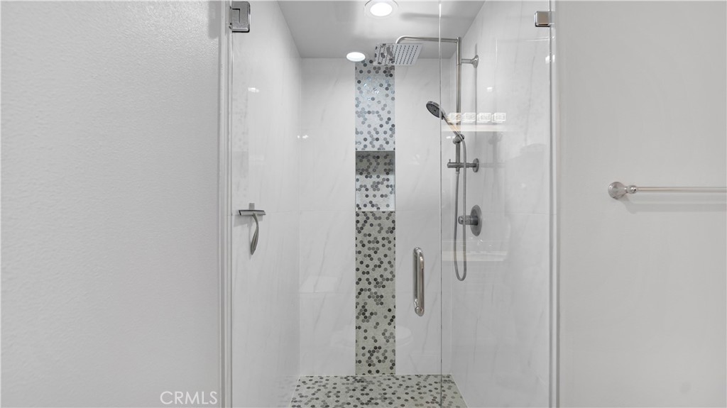 514 S Melrose Property Photo 15