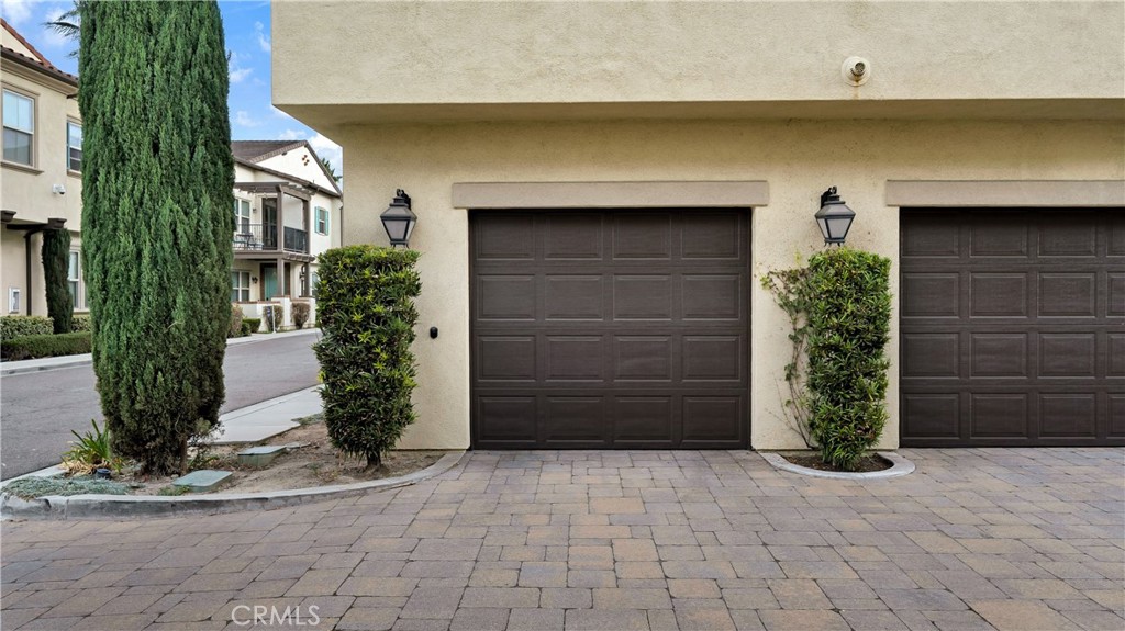 514 S Melrose Property Photo 18