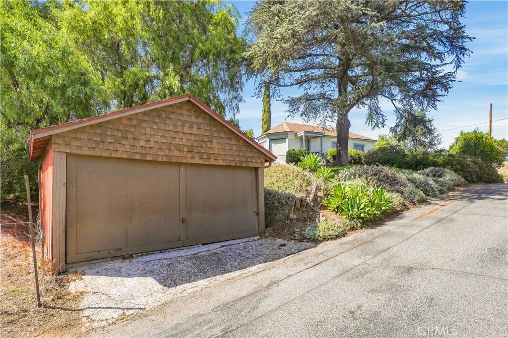 1441 Vista Del Valle Way Property Photo 5