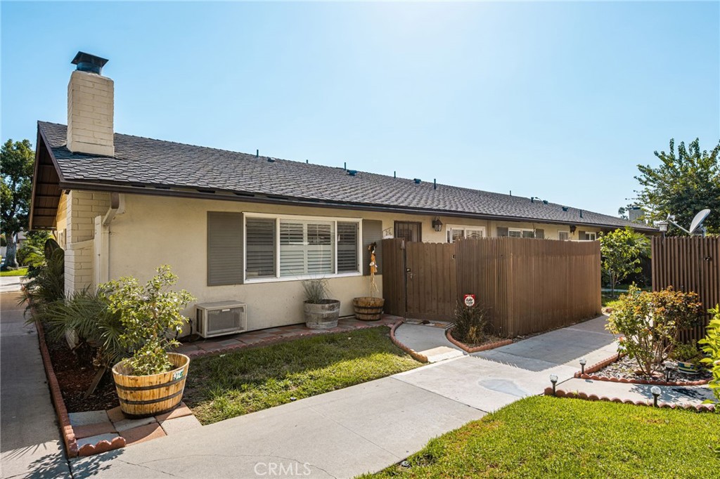 134 S Magnolia Avenue 2c Property Photo 1