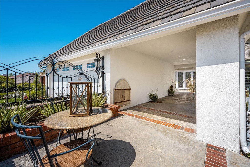 5603 E Crest De Ville Property Photo 11
