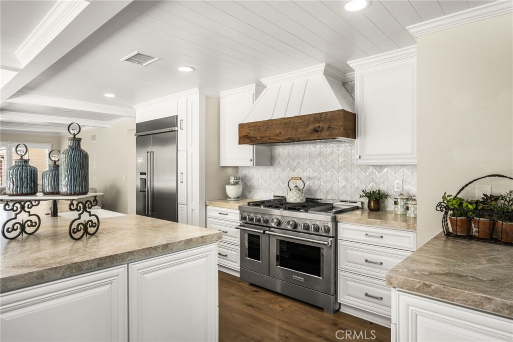 5603 E Crest De Ville Property Photo 28