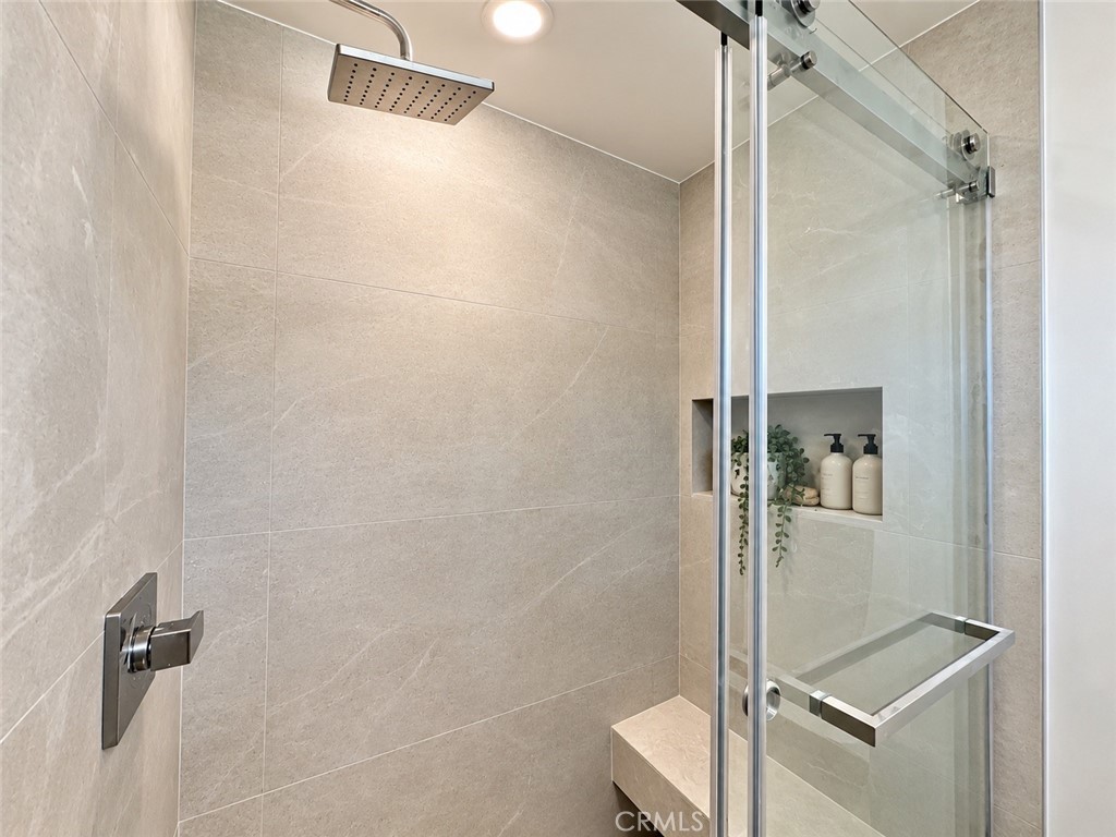 1540 S Beverly Drive 2 Property Photo 7