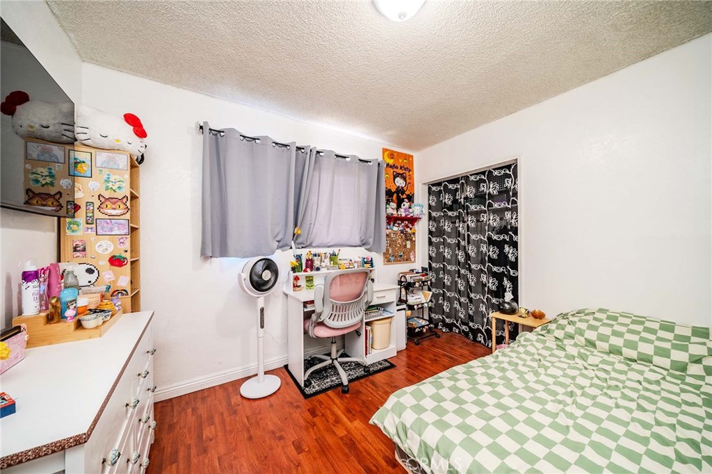 1378 E Vernon Property Photo 42