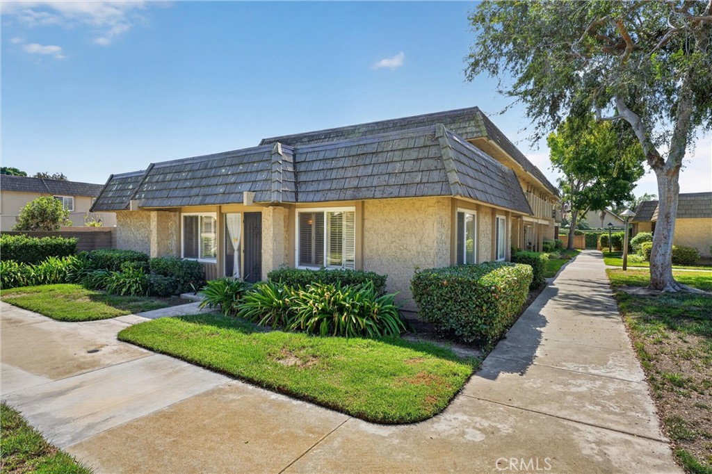 18237 Solano River Court Property Photo 3