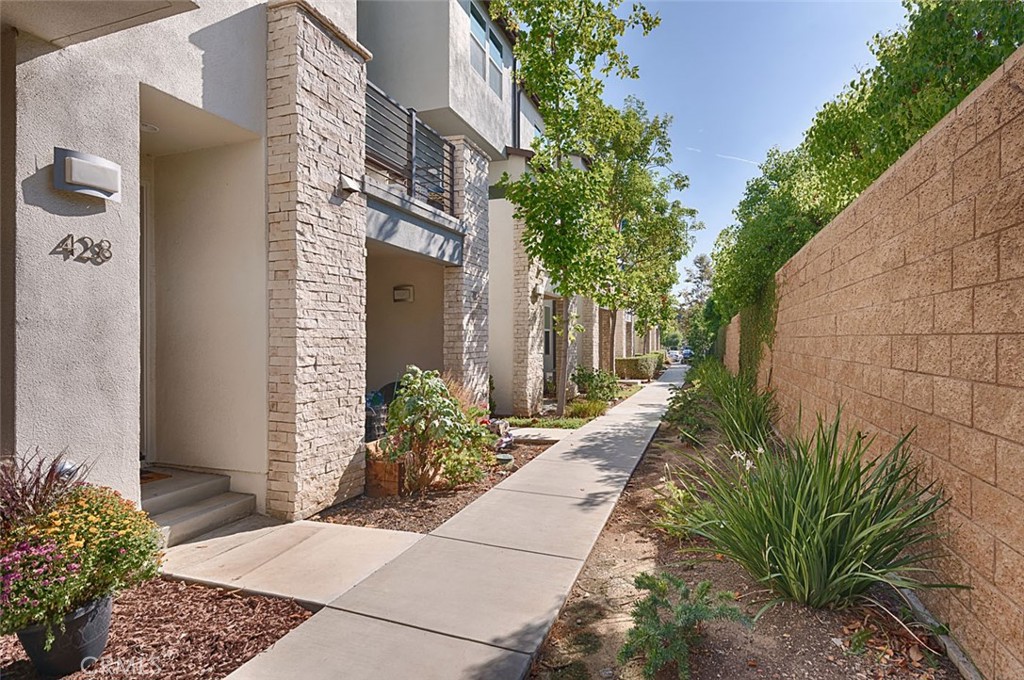 428 Broadway Property Photo 4