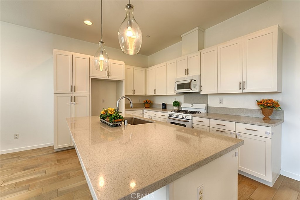 428 Broadway Property Photo 6