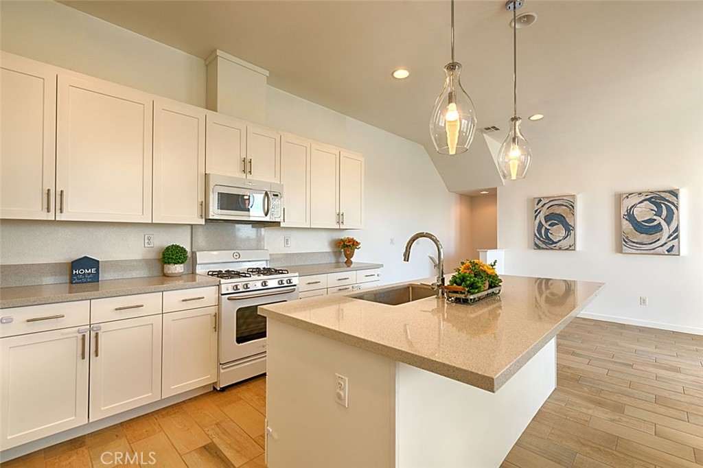 428 Broadway Property Photo 8