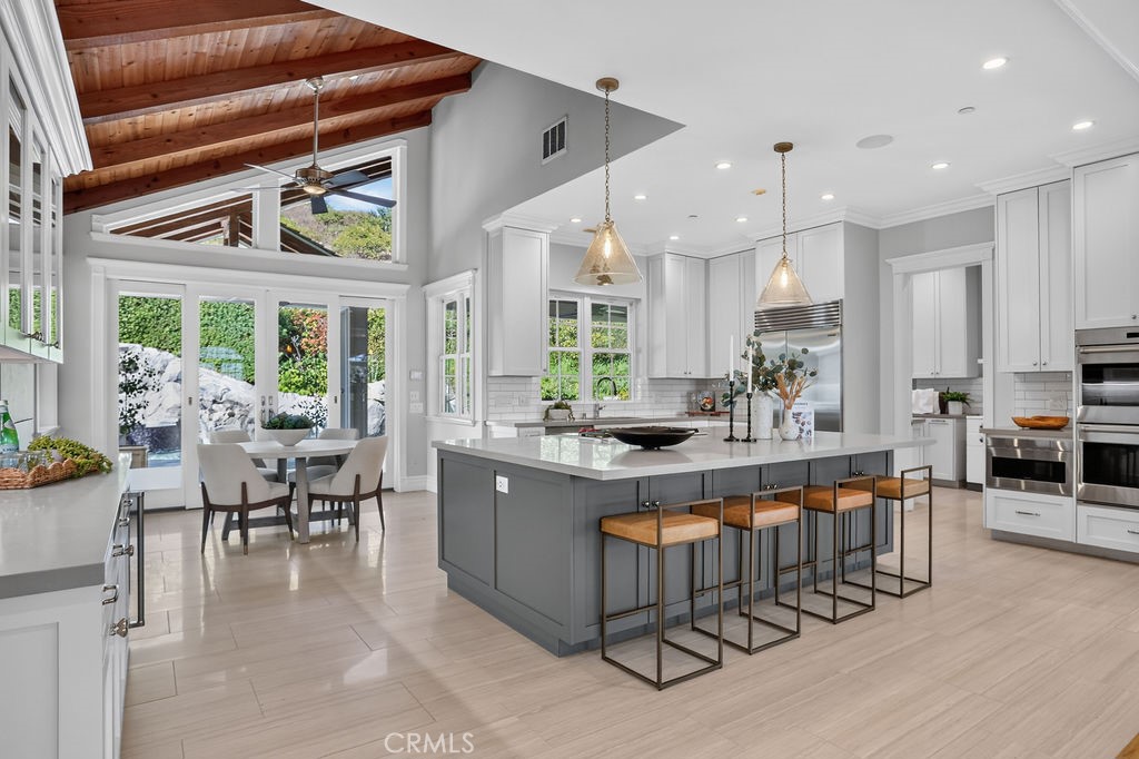 19041 Cerro Villa Drive Property Photo 19