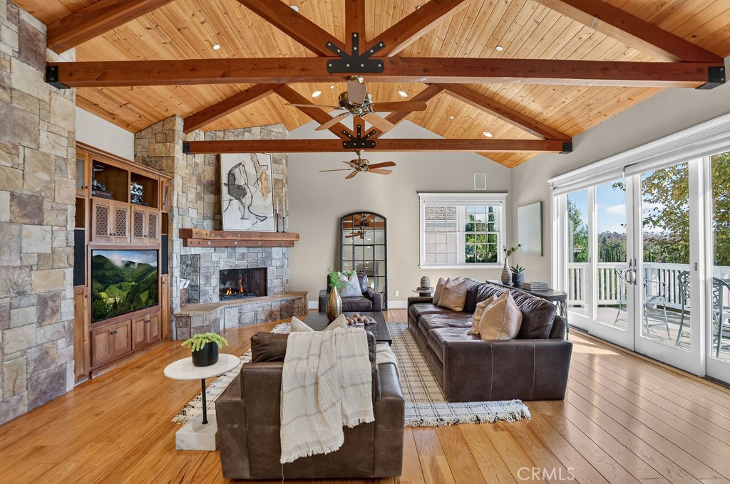 19041 Cerro Villa Drive Property Photo 29