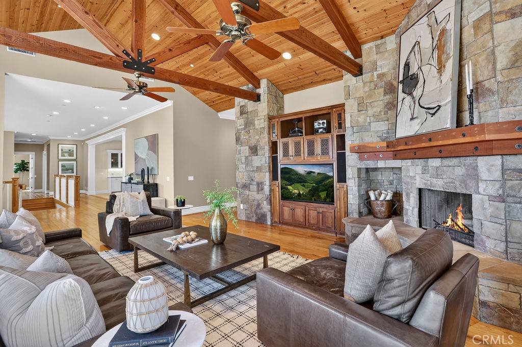 19041 Cerro Villa Drive Property Photo 32