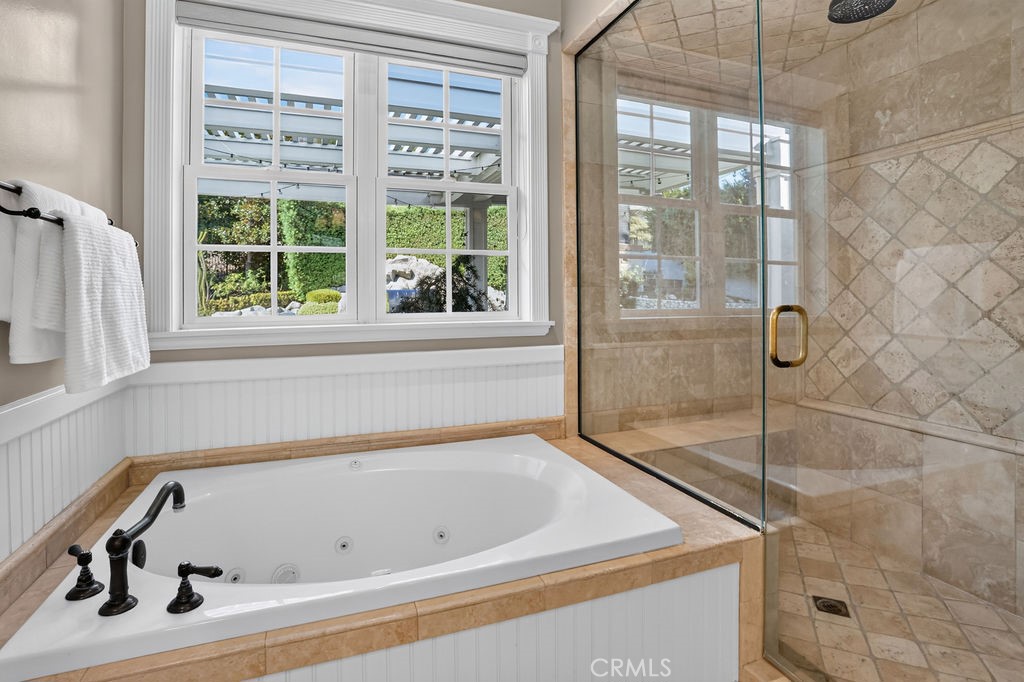 19041 Cerro Villa Drive Property Photo 37