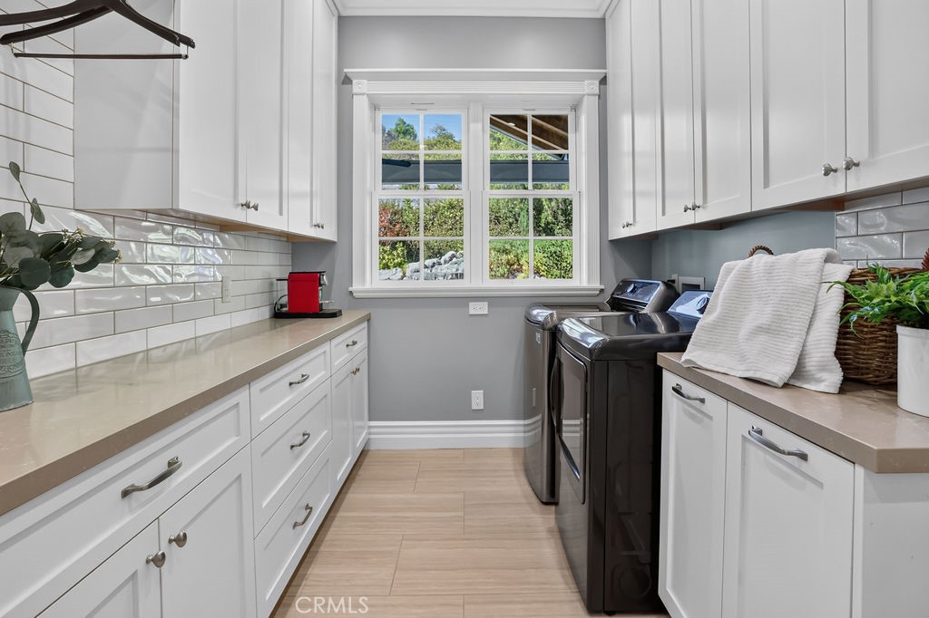 19041 Cerro Villa Drive Property Photo 42