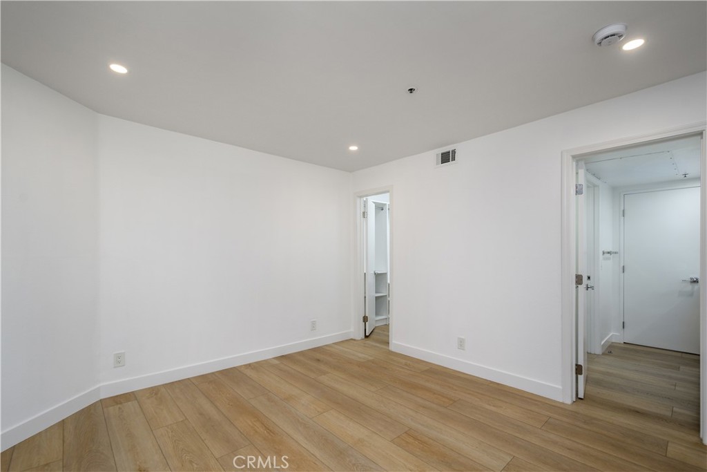 35 Linden 202 Property Photo 13